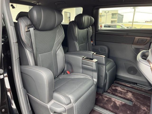 VELLFIRE HYBRID