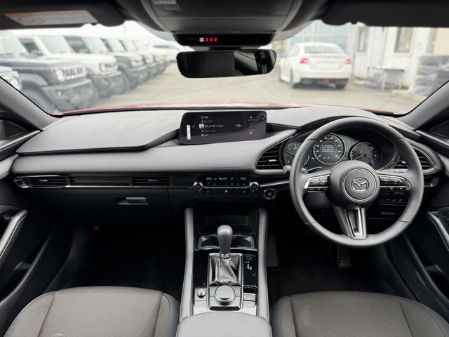 MAZDA3 FASTBACK