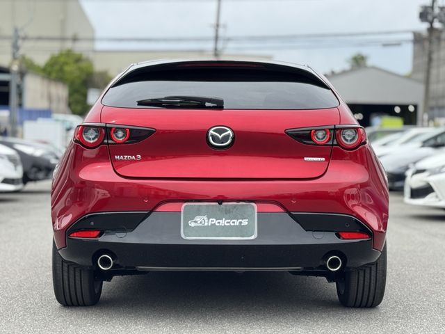 MAZDA3 FASTBACK