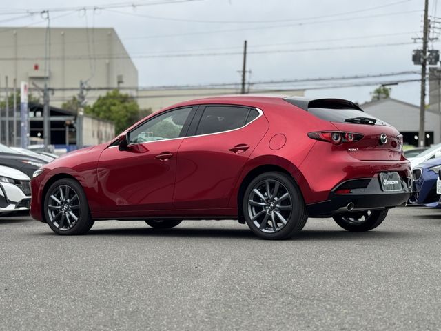 MAZDA3 FASTBACK