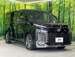 VOXY HYBRID