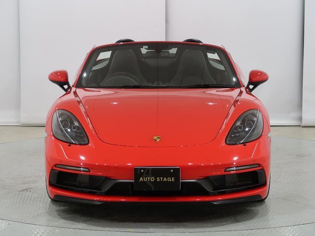 PORSCHE 718BOXSTER