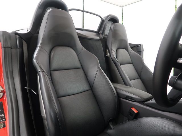 PORSCHE 718BOXSTER