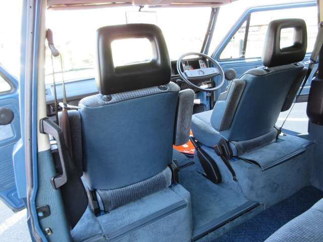VOLKSWAGEN CARRAVEL