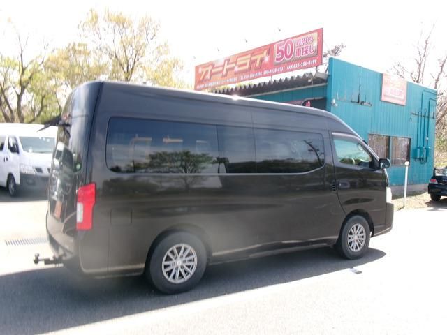 NV350 CARAVAN 4WD