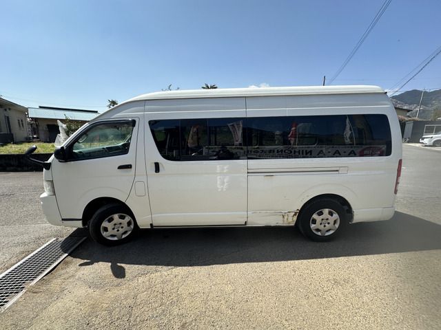 HIACE van 4WD