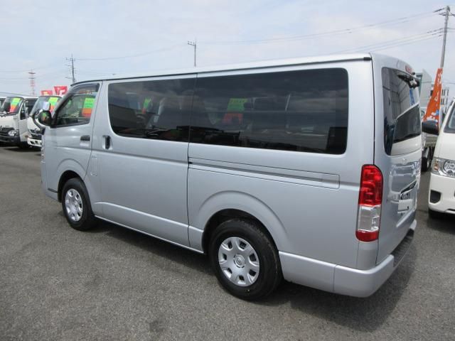 HIACE van 2WD