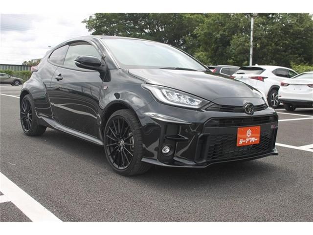 GR YARIS