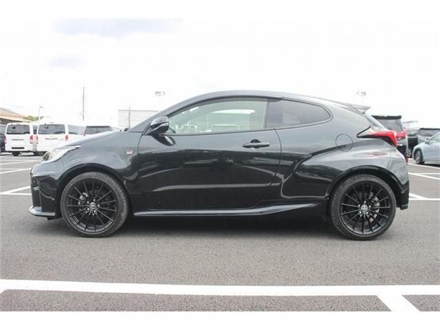 GR YARIS
