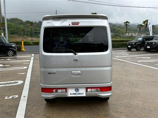 NV100 CLIPPER RIO