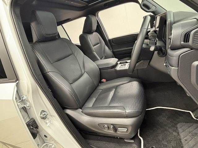 LANDCRUISER 250
