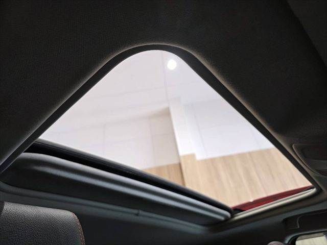 AXELA sedan