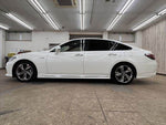 CROWN sedan hybrid