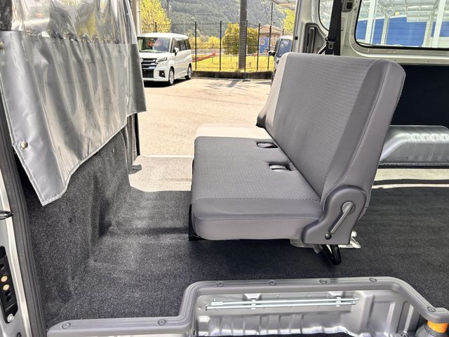 NV350 CARAVAN 1.2t