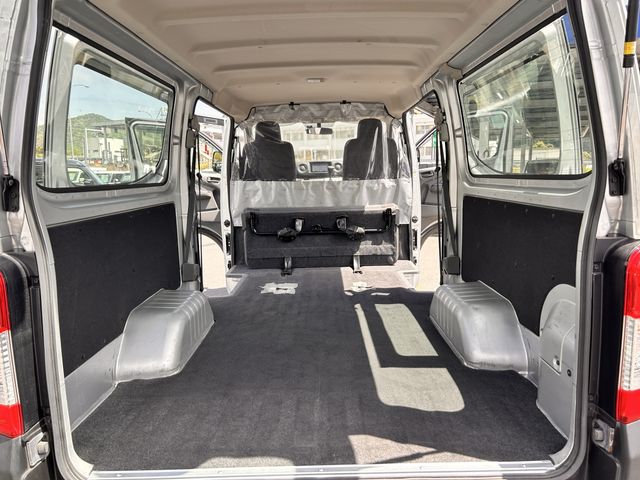 NV350 CARAVAN 1.2t