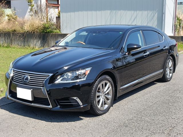 LEXUS LS600hL