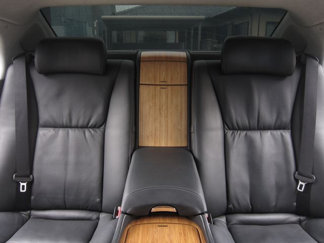 LEXUS LS600hL