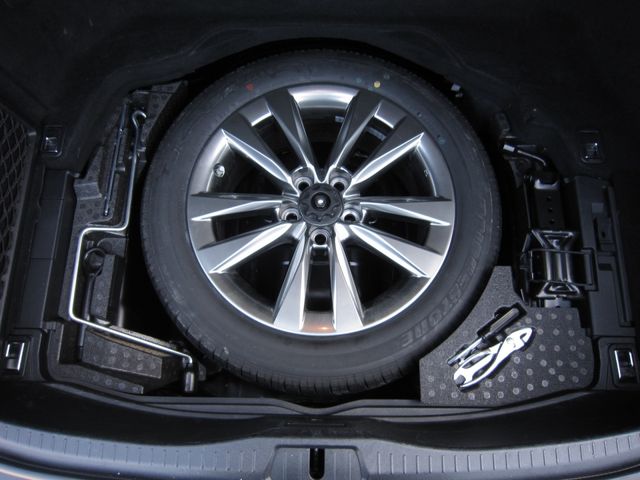 LEXUS LS600hL