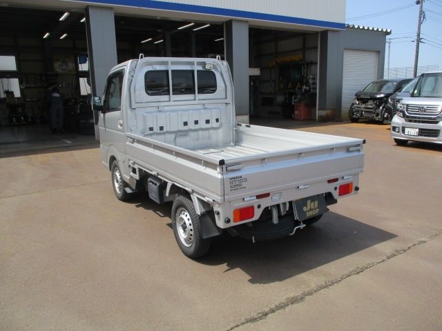 NT100 CLIPPER 4WD