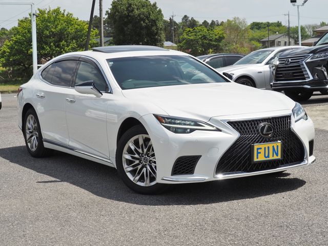 LEXUS LS500