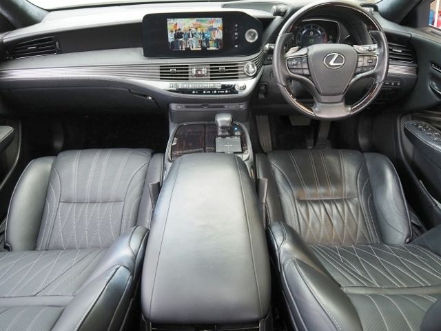 LEXUS LS500