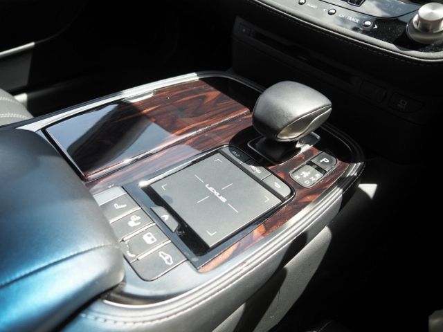 LEXUS LS500