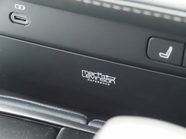 LEXUS LS500h 4WD