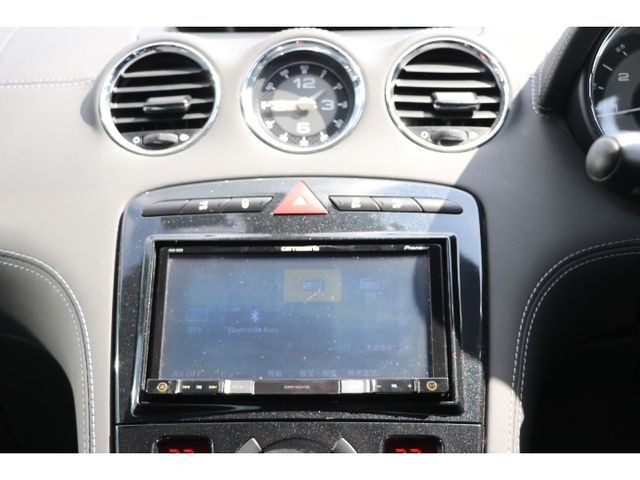 PEUGEOT RCZ