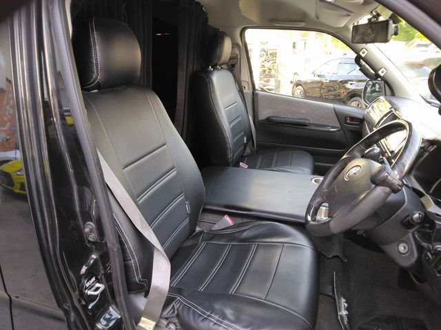 HIACE van 4WD