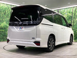 VOXY HYBRID