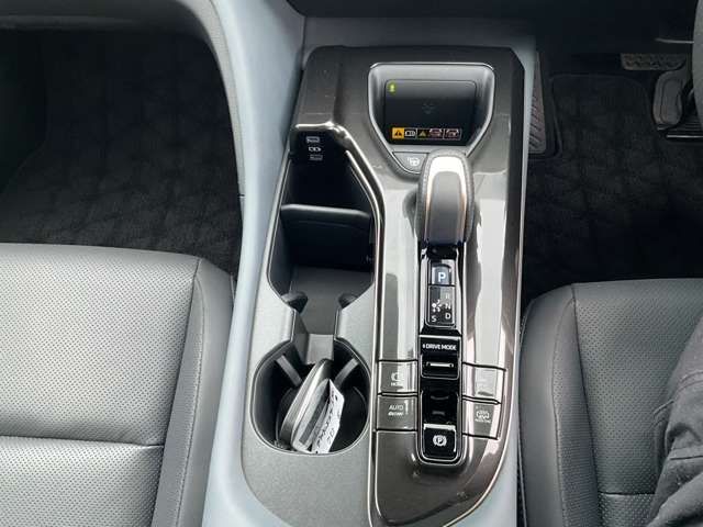 CROWN ESTATE 4WD