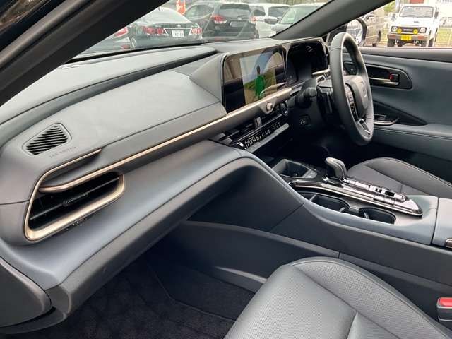 CROWN ESTATE 4WD