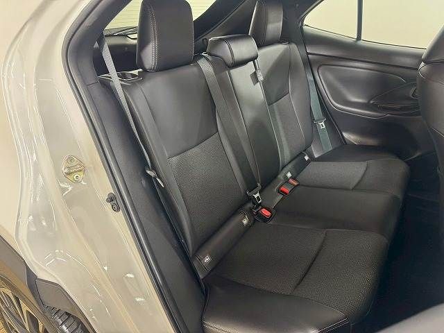 YARIS CROSS