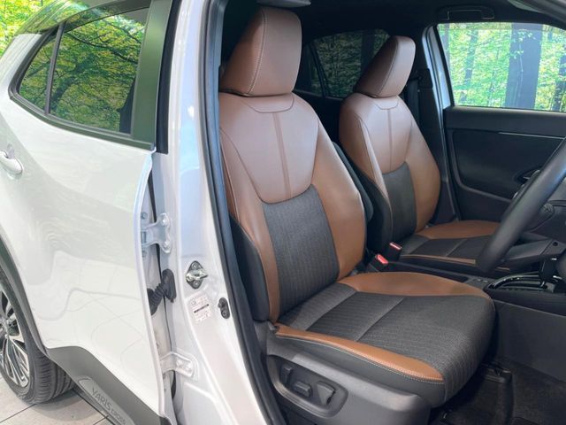 YARIS CROSS HYBRID