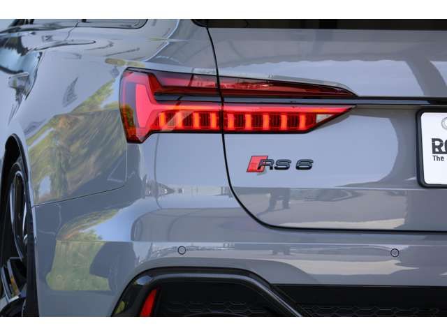 AUDI RS6 AVANT