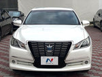 CROWN sedan hybrid