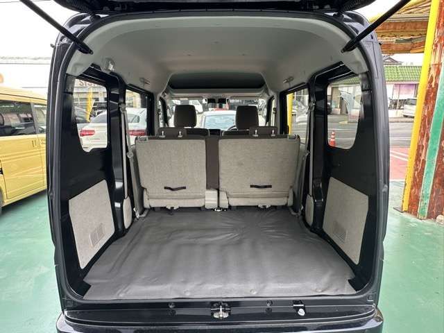 CLIPPER van