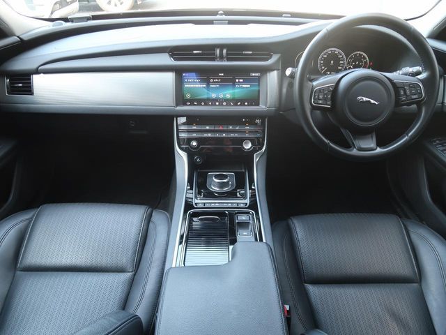 JAGUAR XF series