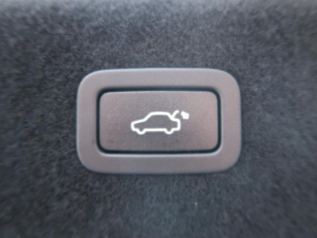 JAGUAR XF series