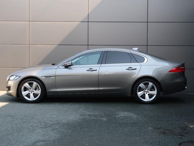 JAGUAR XF series