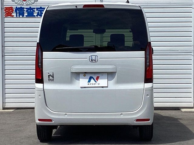 N BOX