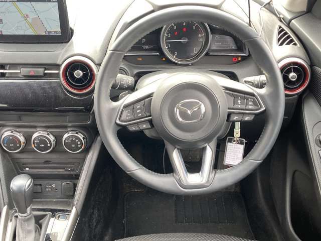 MAZDA2