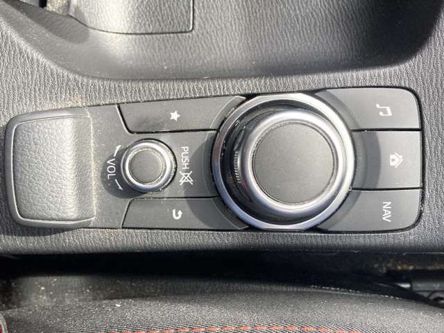 MAZDA2