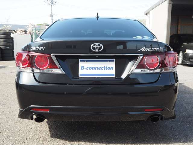 CROWN sedan