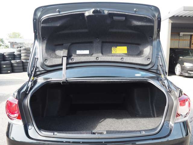 CROWN sedan