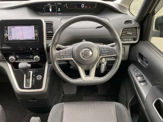 SERENA S-HYBRID 4WD