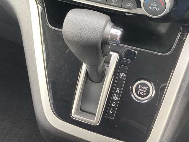 SERENA S-HYBRID 4WD