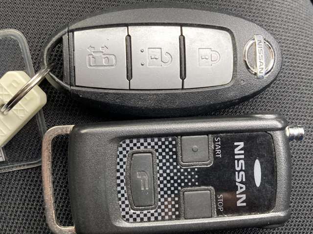 SERENA S-HYBRID 4WD