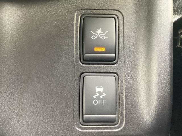 SERENA S-HYBRID 4WD