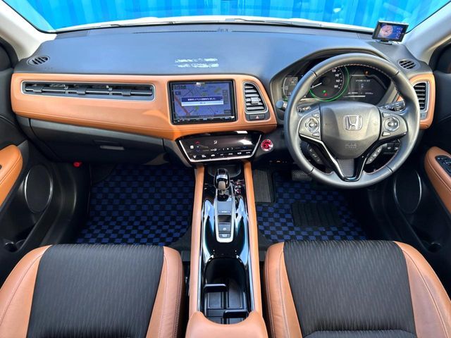 VEZEL HYBRID 4WD